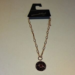 Universal‎ Thread Goods Co necklace